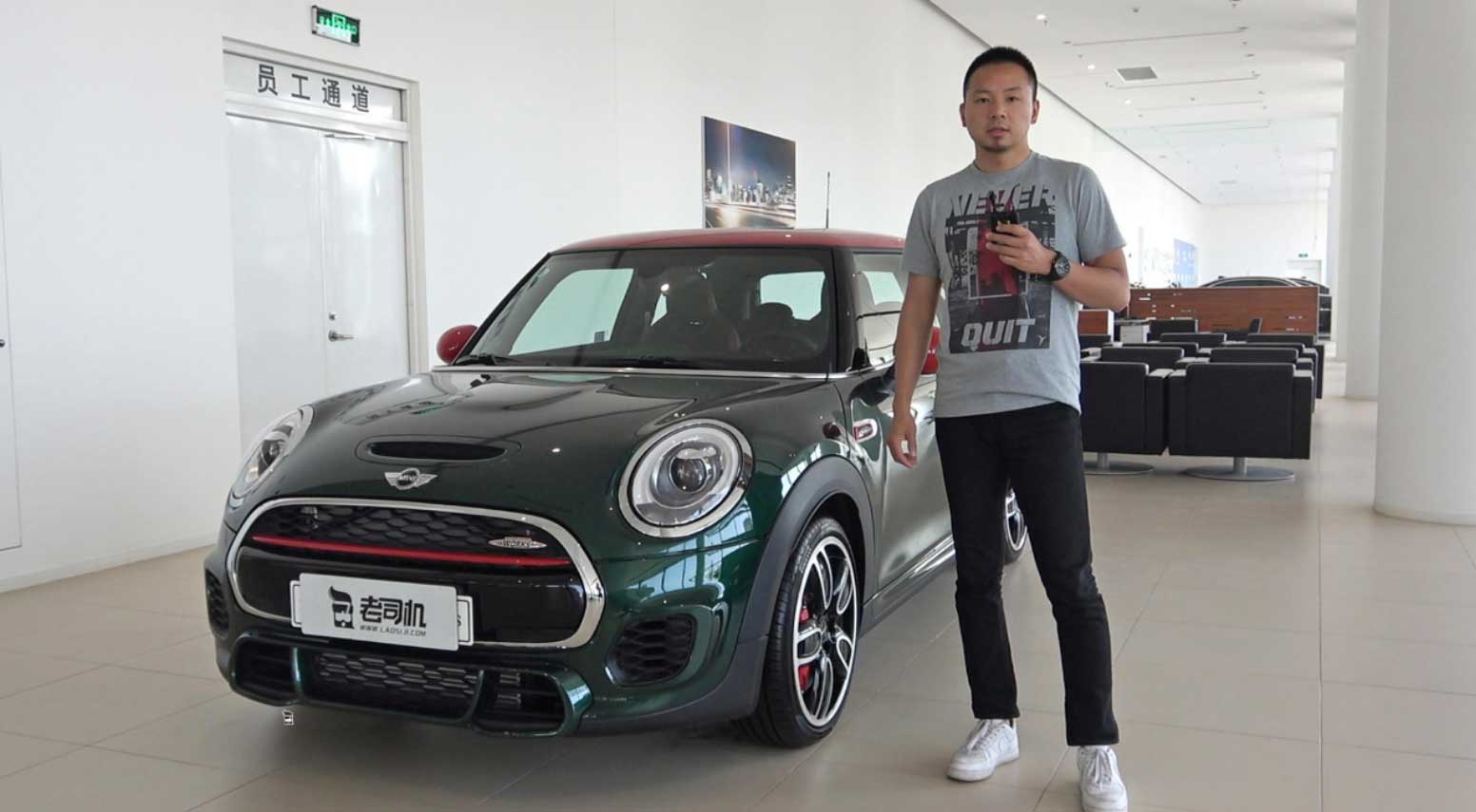 每天一款实拍车：胡正阳聊MINI JCW，三十多万的成人玩具